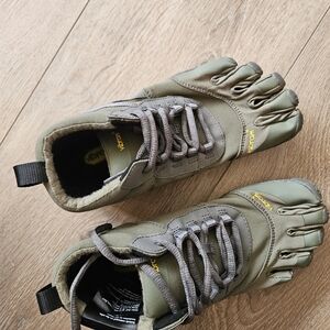 Vibram V-Trek Insulated Olive Trek Shoes
